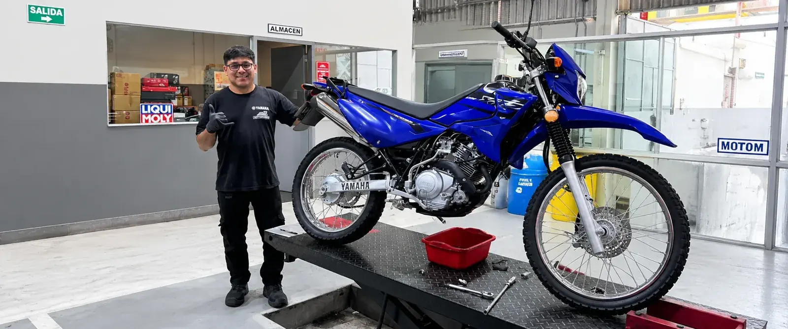 Atención técnica en Motorrad Perú